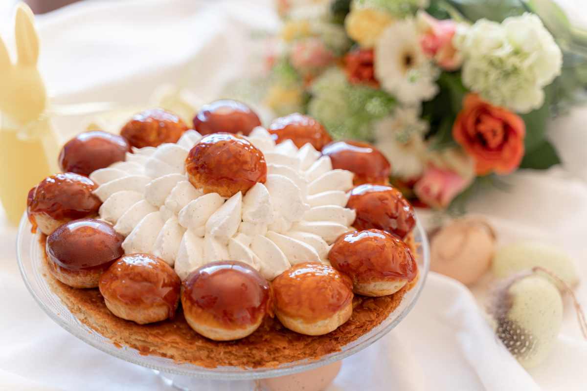 Una torta Saint Honore