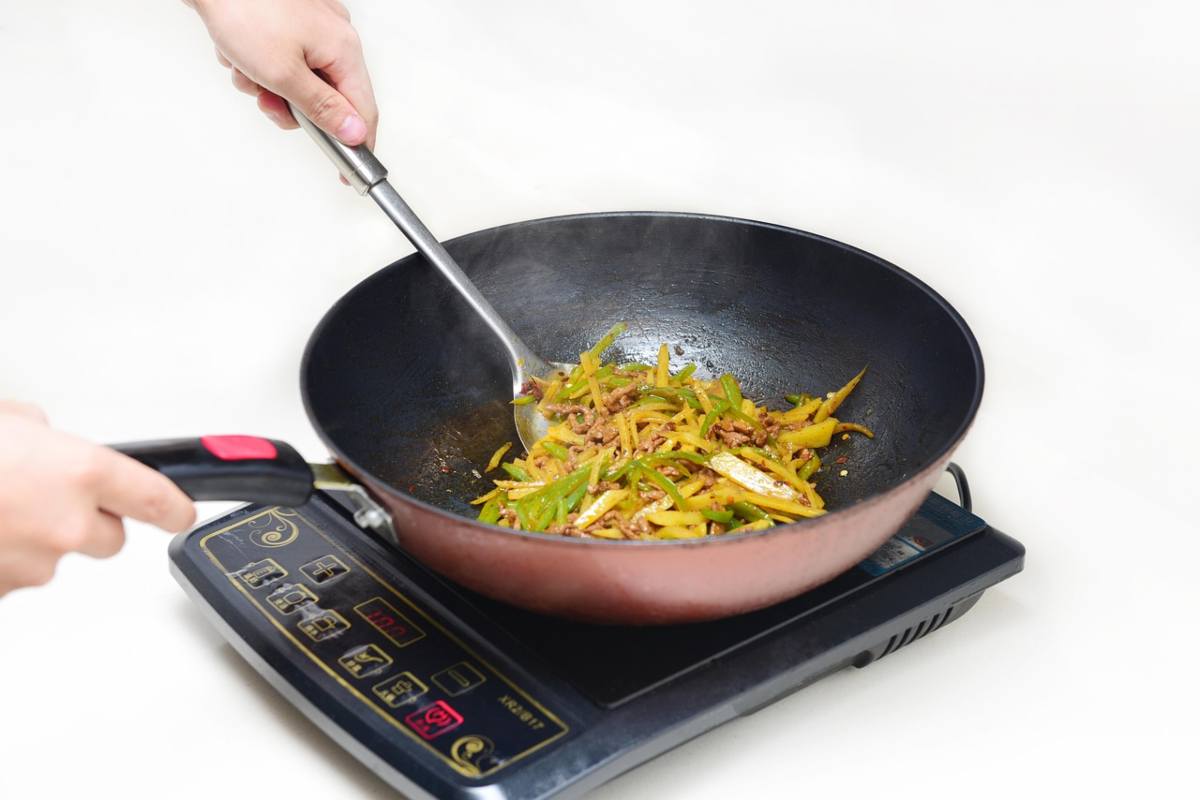 Cucinare con un solo fornello.